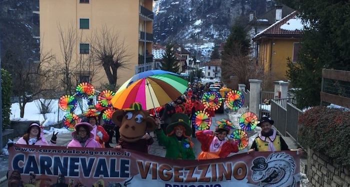 Vigezzo in festa: ecco il Carnevale della Valle, la sfilata a Re 