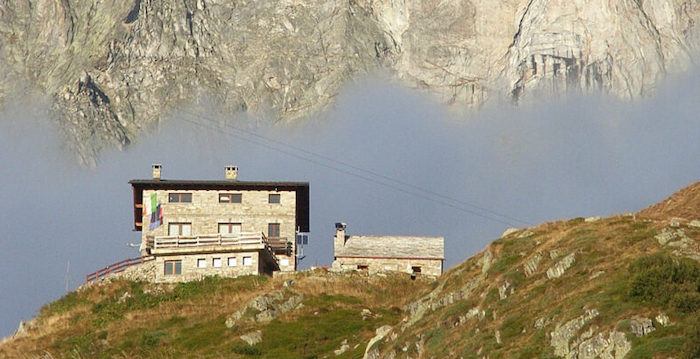 Rifugio Andolla senza linea da oltre un mese, problemi per il soccorso in montagna