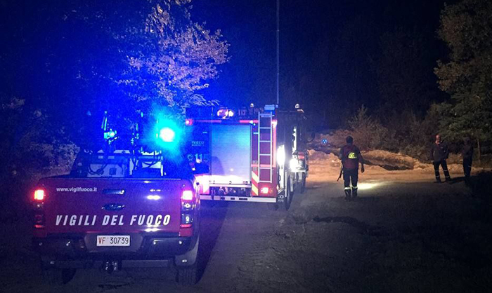 Morto il conducente dell’auto andata a fuoco in galleria, Sempione irraggiungibile