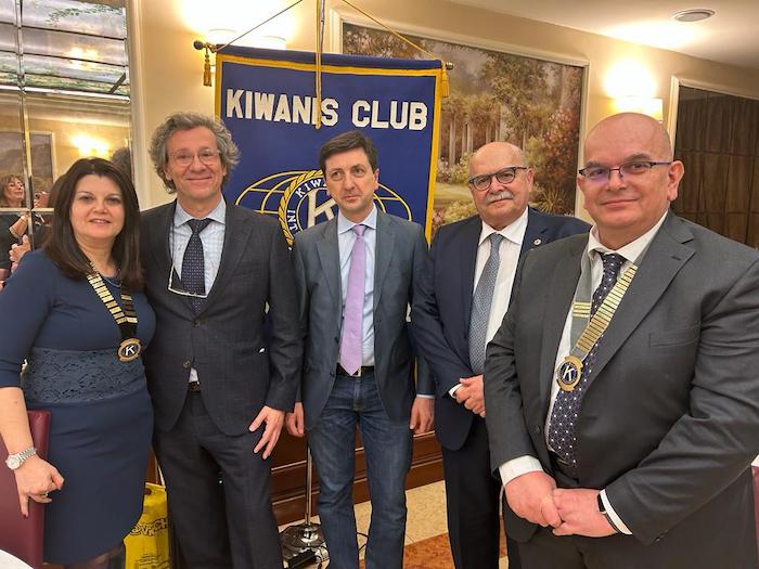 Un luminare della chirurgia vascolare, Germano Melissano, ospite del Kiwanis domese