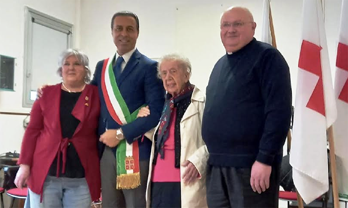 La Croce Rossa domese ha festeggiato la centenaria Mariuccia Viarana