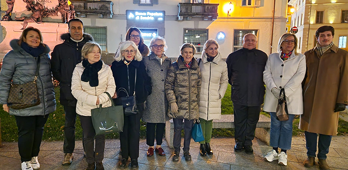 Illuminato di arancione il monumento a Galletti, iniziativa Soroptimist per le donne
