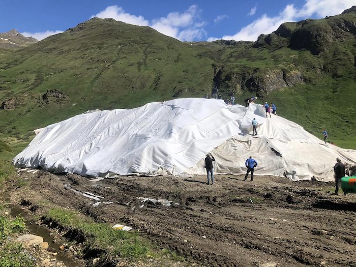 La collina di neve ha superato l'estate, Riale si prepara a ripartire