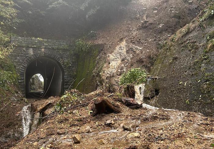 Centovalli riaperta, per l'interruzione della Vigezzina bus sostitutivi 