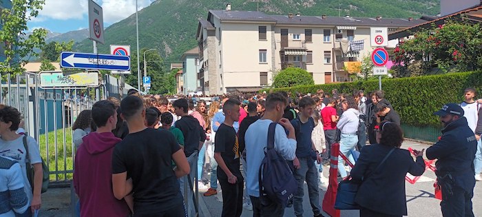 Orari scolastici delle superiori di Domo: le proteste, si lavora ad una soluzione