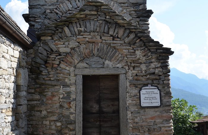 Il solstizio al Tempietto lepontico di Roldo