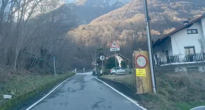 Maltempo: chiude la strada di Monteossolano, 40 persone isolate 