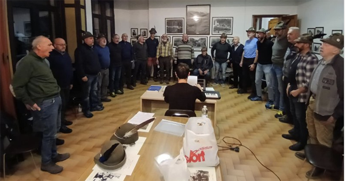 Serata di canto nel municipio di Vanzone con il Coro Alpino Ana. Foto