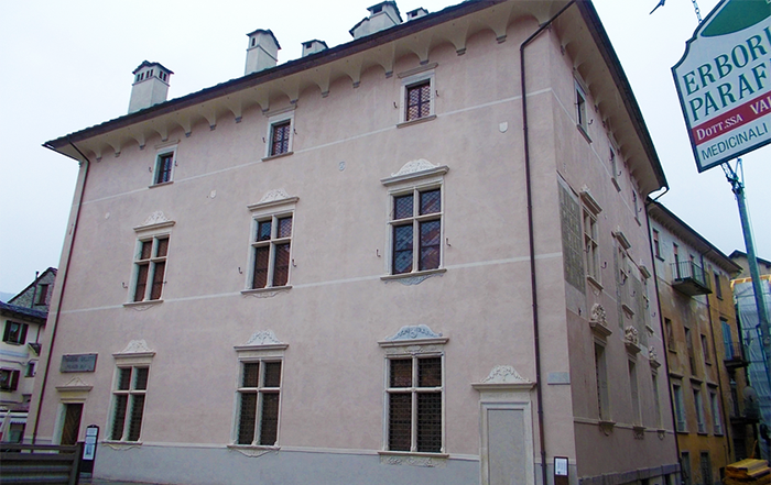 Riapre Palazzo Silva con un nuovo allestimento, e presenta "La stanza in cui mi piace stare solo"