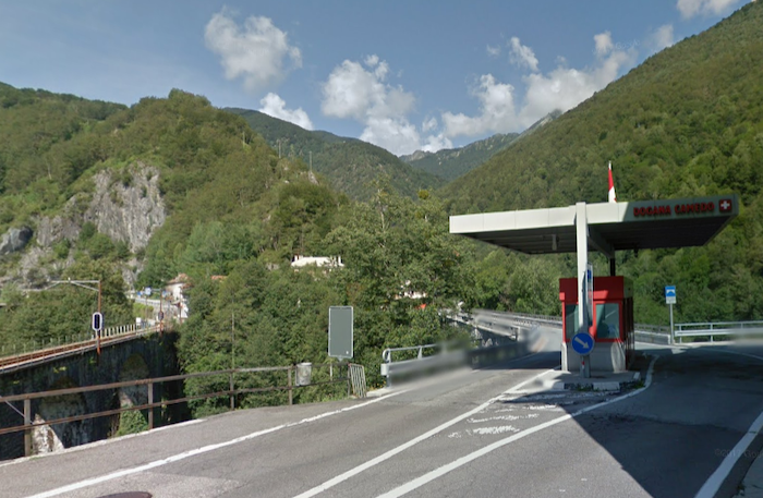 Il Canton Ticino chiude altri cinque valichi di frontiera, Borghi chiede l'intervento della Farnesina