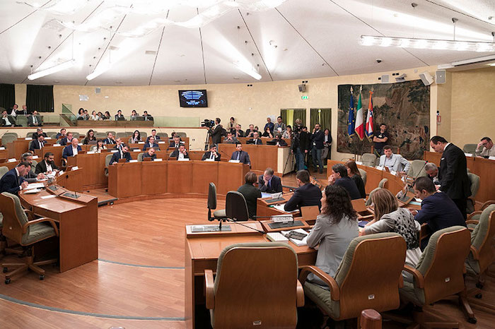 Attenzione alle province, alle grandi opere, alla sanità: Alberto Cirio presenta il programma in Consiglio