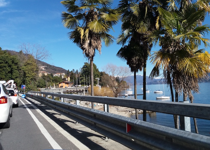 La statale 34 "frana" sulla campagna elettorale