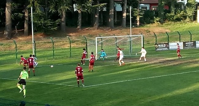 Amichevoli di fine anno, Stresa a valanga. Il Verbania supera il Borgomanero nel recupero