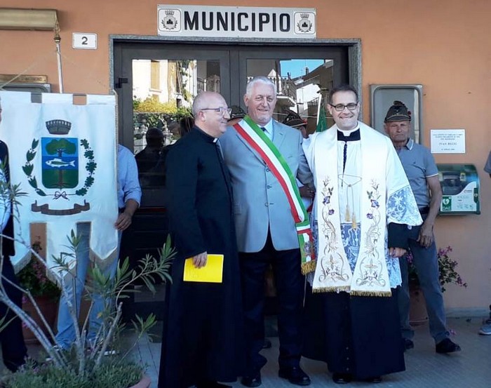 Diego Lauretta ordinato sacerdote. Dopo un secolo Cossogno ha il suo "don"