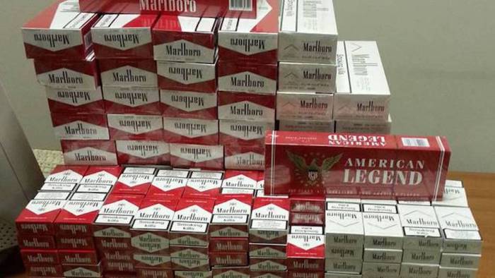 Senegalese con 930 pacchetti di “bionde” di contrabbando: 16 mesi e 62.000 euro di multa