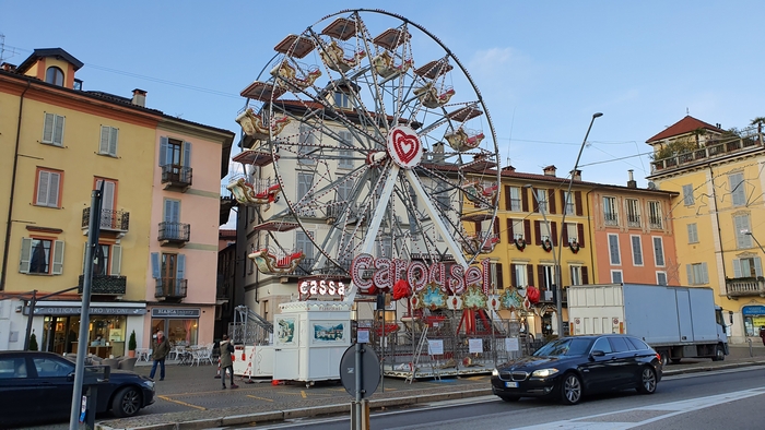 Intra accoglie la ruota panoramica e la Tettoia diventa “on ice” (foto)