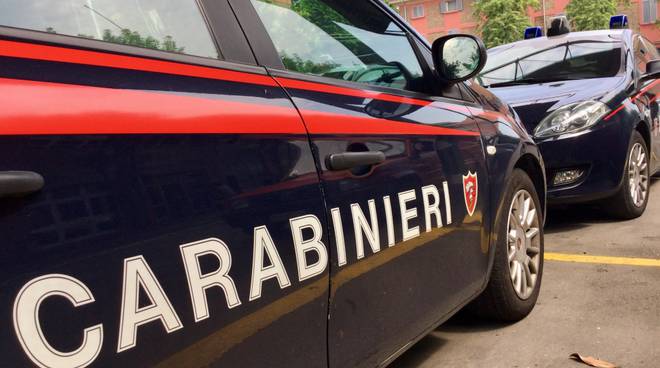 Camerieri senza mascherina, chiuso cinque giorni un bar di Stresa