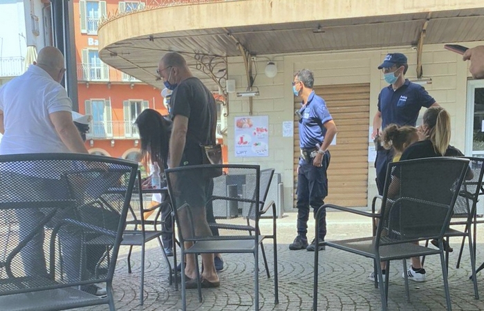 Alcolici serviti a minori, bar dissequestrato. I giudici: contestazioni troppo generiche