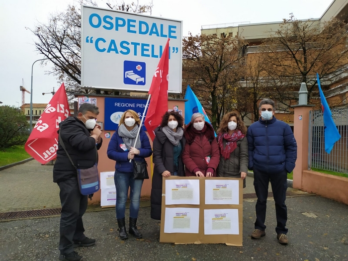 Sciopero dei servizi pubblici, sit-in dei sindacati davanti all’ospedale