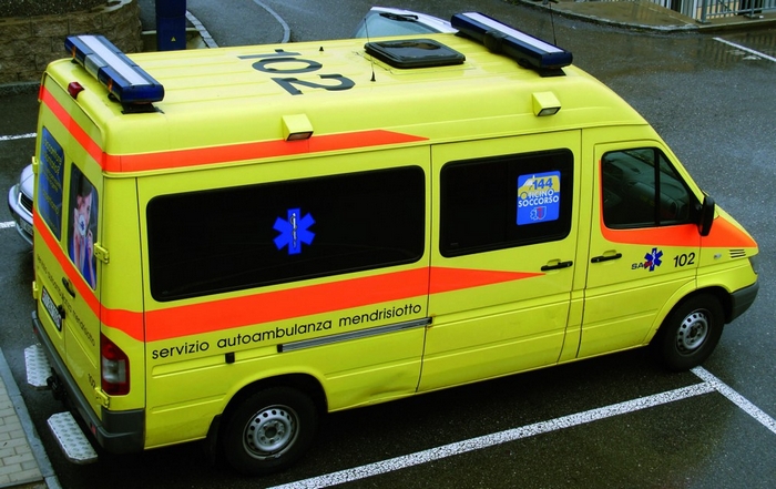 Infortunio in un’acciaieria: frontaliere di 42 anni in pericolo di vita