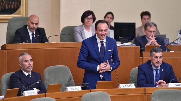 Solo Fratelli d’Italia difende il "nostalgico" Songa. Anche Fi e Lega chiedono le dimissioni