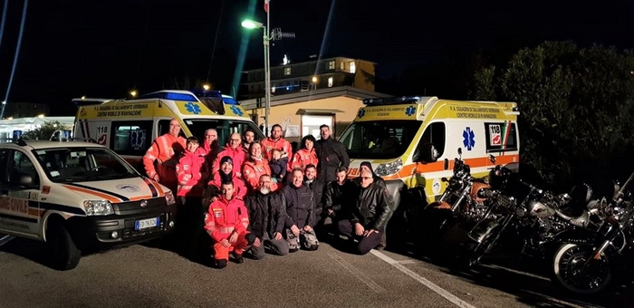 I biker donano 3.000 euro per la nuova ambulanza della Squadra nautica