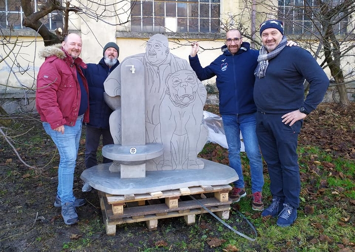 Verbania accoglie la fontana del "gigante buono"
