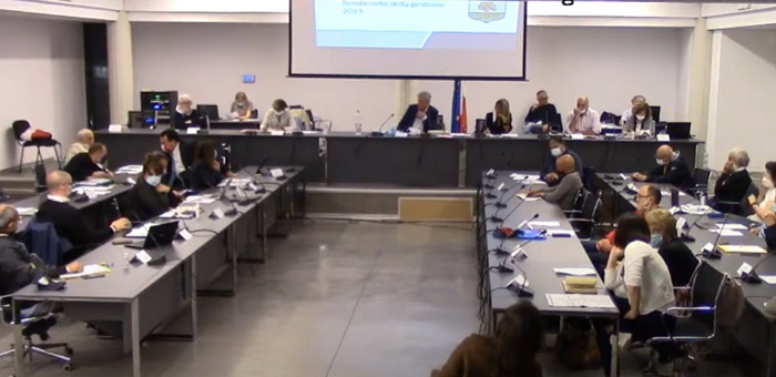 Verbania chiude il 2019 con un milione di avanzo. Polemica sui fondi post-emergenza Covid-19