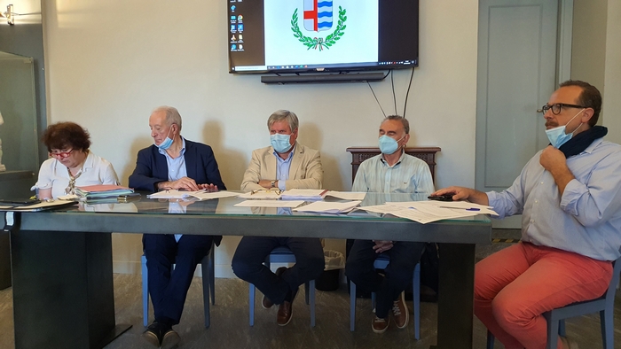 Provincia e Comune difendono il nuovo Alberghiero di Stresa: non c’è altra soluzione 