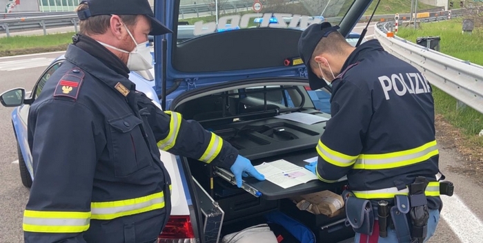 S’intensificano i pattugliamenti in tutta Itaila: più di un milione di controllati in una settimana
