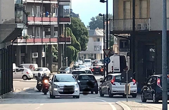 Verbania, un altro giorno di “passione” sulle strade: code e traffico