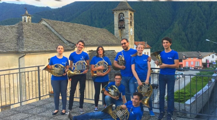 L’Hornklang si esibisce a Cossogno