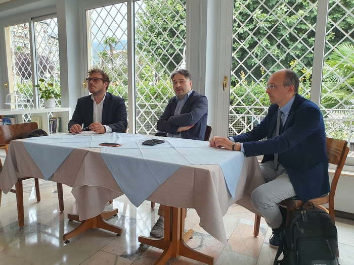 Funivia del Mottarone, minoranza all'attacco: "Comune assente"