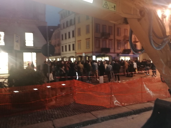 Tre zuffe e non una maxi-rissa nel sabato verbanese. Indaga la polizia