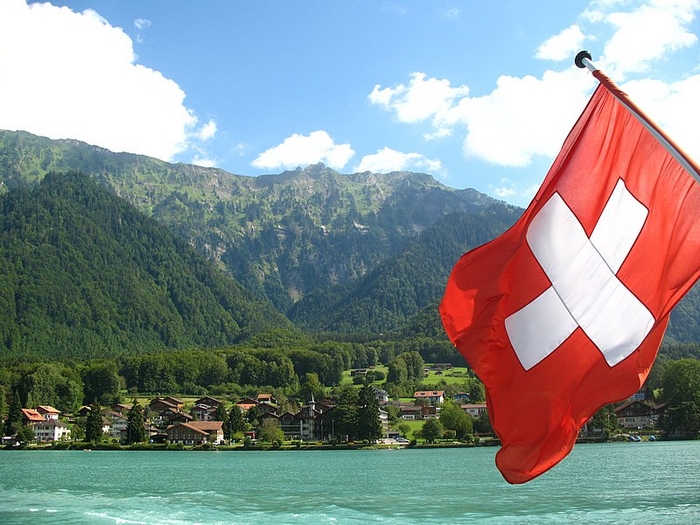 Cinque settimane di minilockdown in Svizzera