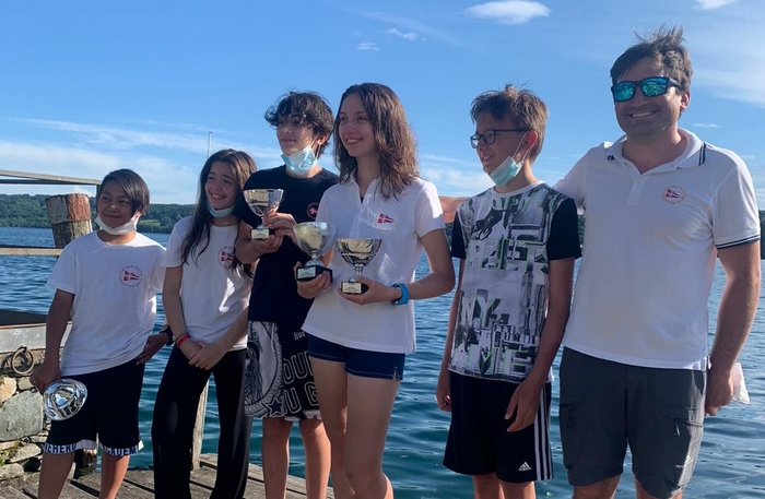 Poker di medaglie dei giovani velisti del Circolo velico Canottieri Intra
