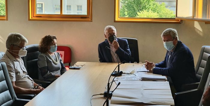 Polemica Comune-Provincia sulle aule prefabbricate: "non sono container"