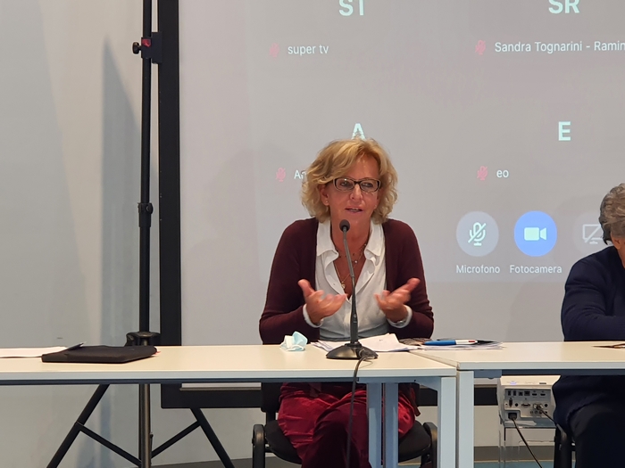 Sulla direttrice artistica del Maggiore pende l'accusa di peculato. La Fondazione: siamo garantisti