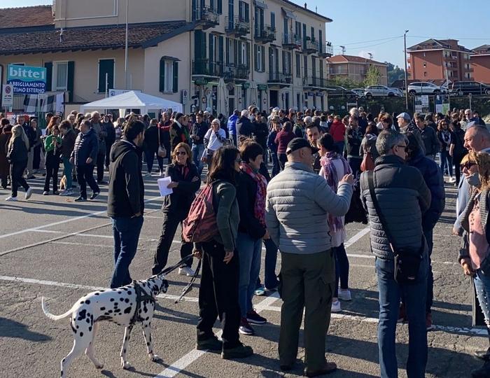 Verbania, corteo no green pass in mezza città