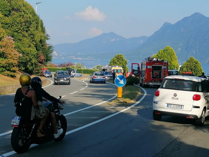 Scontro tra auto e moto all’altezza di Villa Taranto