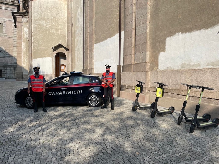 Ubriaco sul monopattino: trentenne denunciato