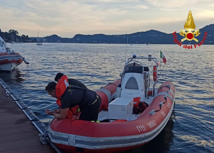 Si scontrano un gommone e un motoscafo: 5 feriti