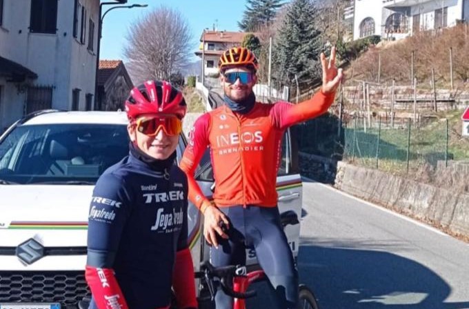 Ganna e Longo Borghini, allenamento "monstre" sulle salite del Vco. Oggi Pippo debutta in Francia