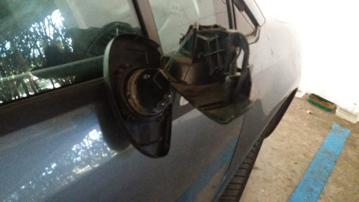 Vandali ancora in azione nel parcheggio sotterraneo del palacongressi