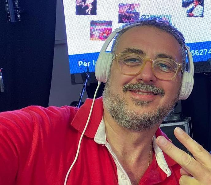 Musica e shopping per gli "Aperitivi in vinile" in piazza San Vittore 