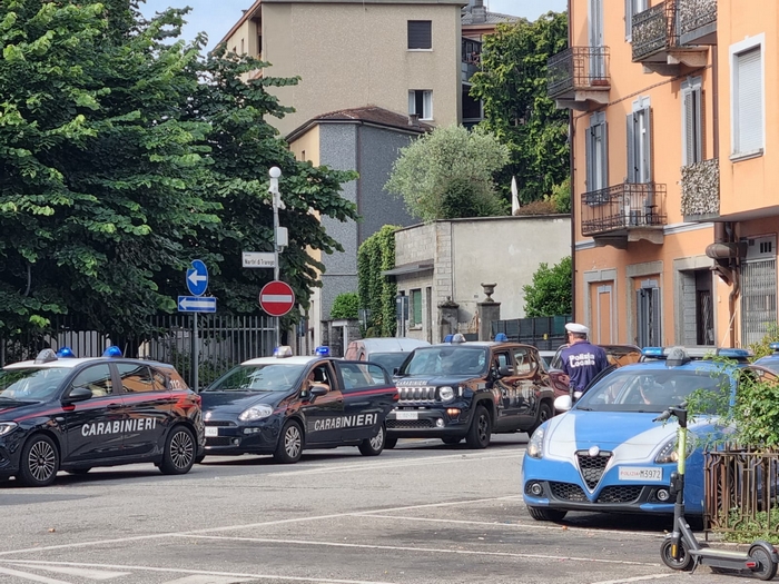 Maxi-controlli di polizia all’ultimo giorno di scuola