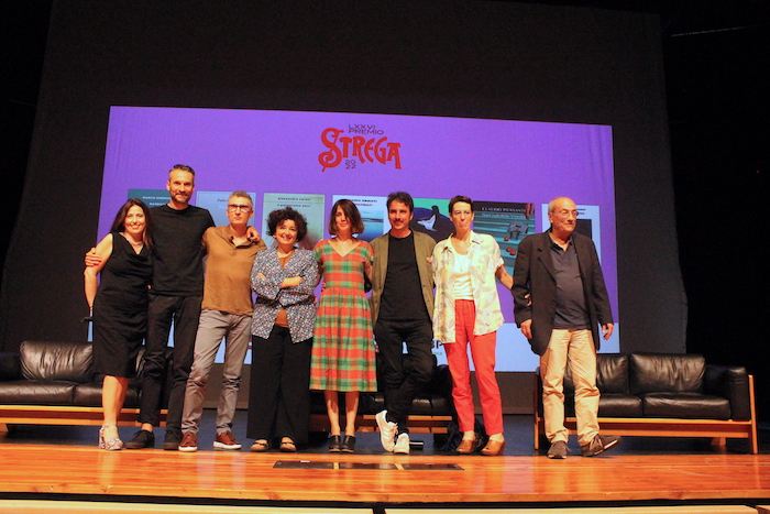 Pienone al Maggiore per gli autori del Premio Strega - Foto 