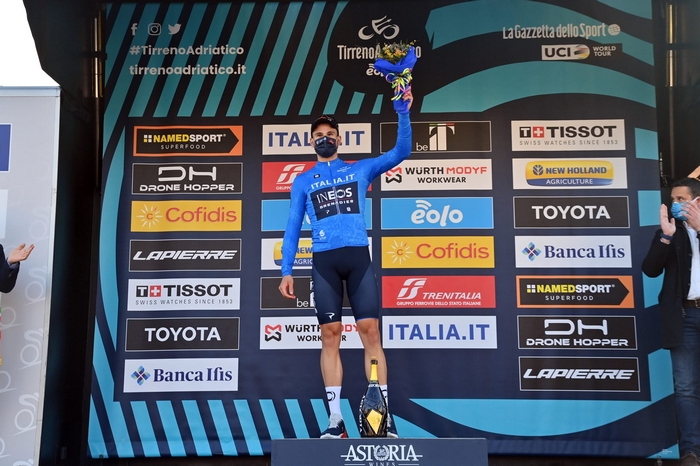 Ganna ancora leader della Tirreno-Adriatico