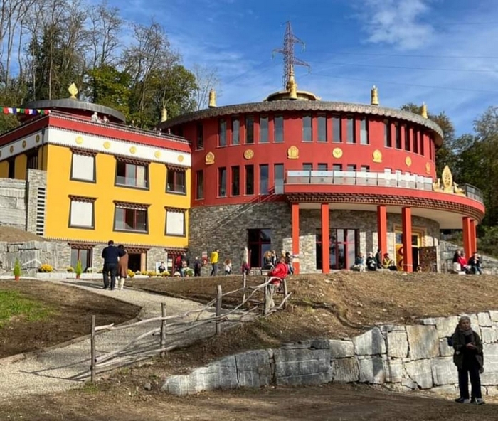 Ad Albagnano uno dei più grandi templi buddhisti d'Europa