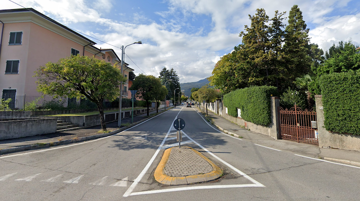 Al via lunedì i lavori per il marciapiede di corso Cairoli, cambi alla viabilità 